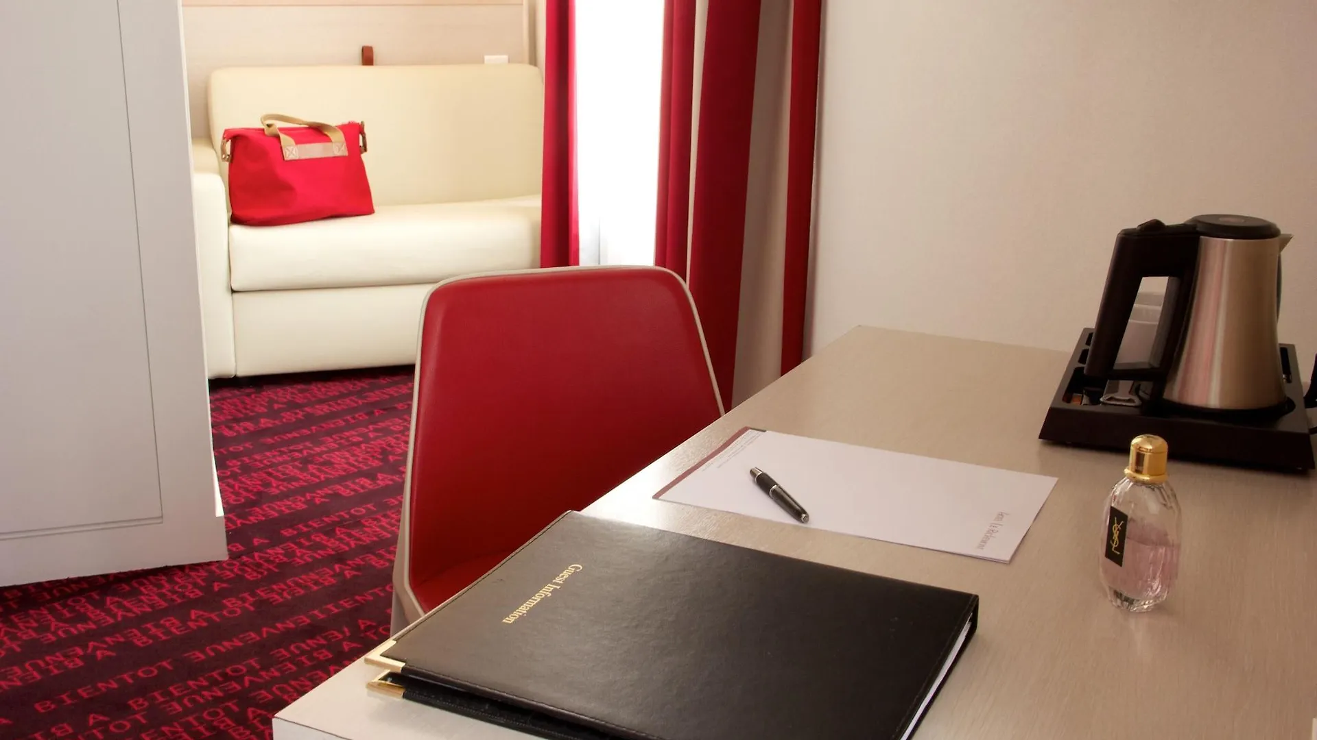 Hotel Le Richemont Paris 3*,  França