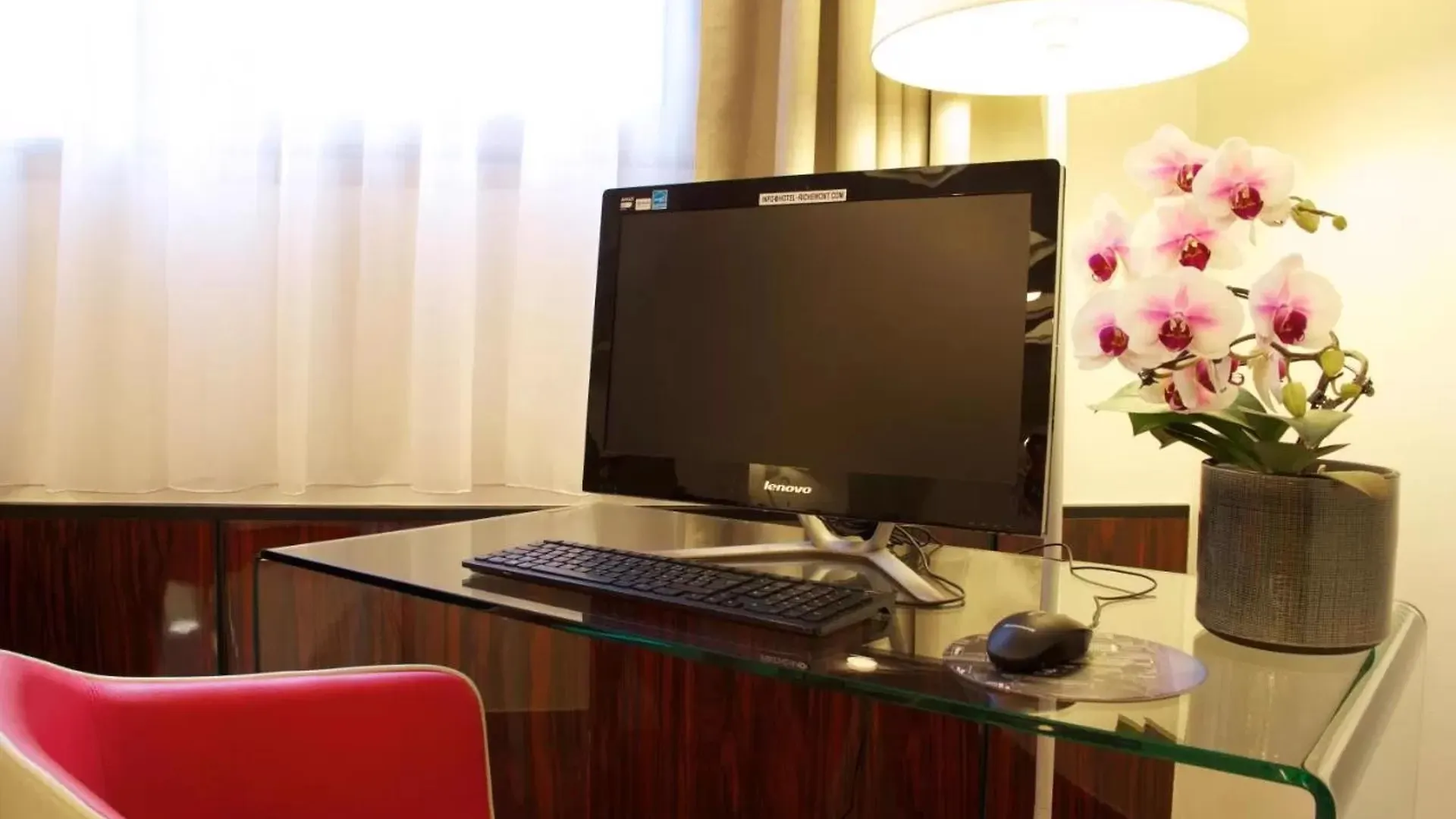 Hotel Le Richemont Paris